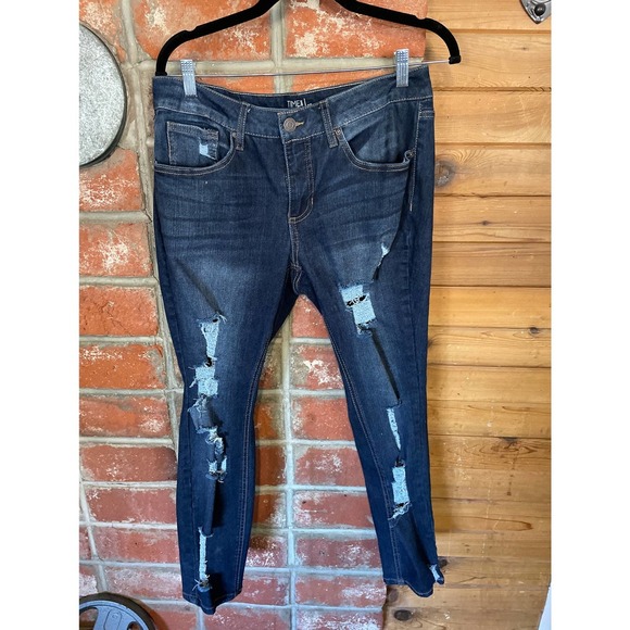 Time and Tru Skinny Jeans - Picture 3 of 4